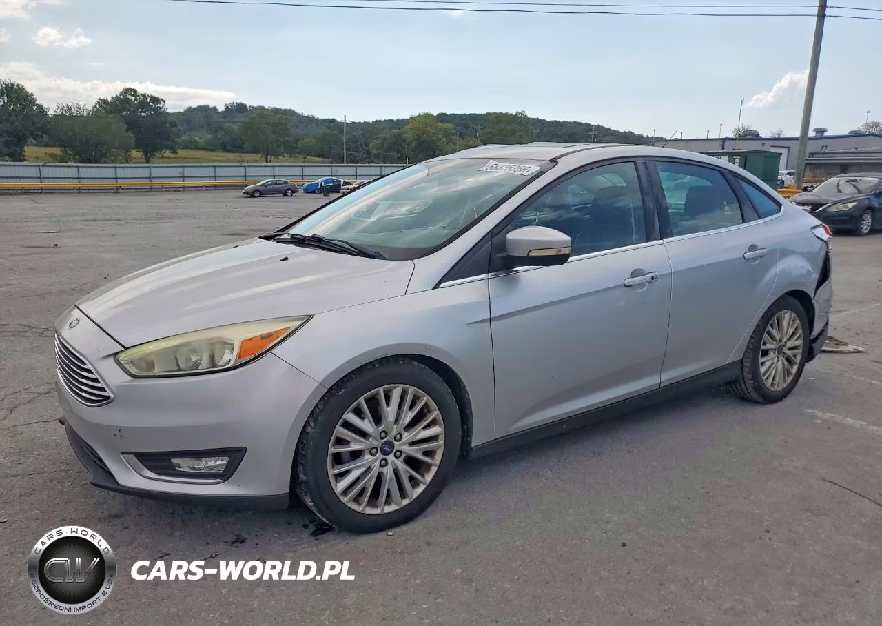 2017 Ford Focus Titanium VIN:1FADP3J21HL280011 - 1