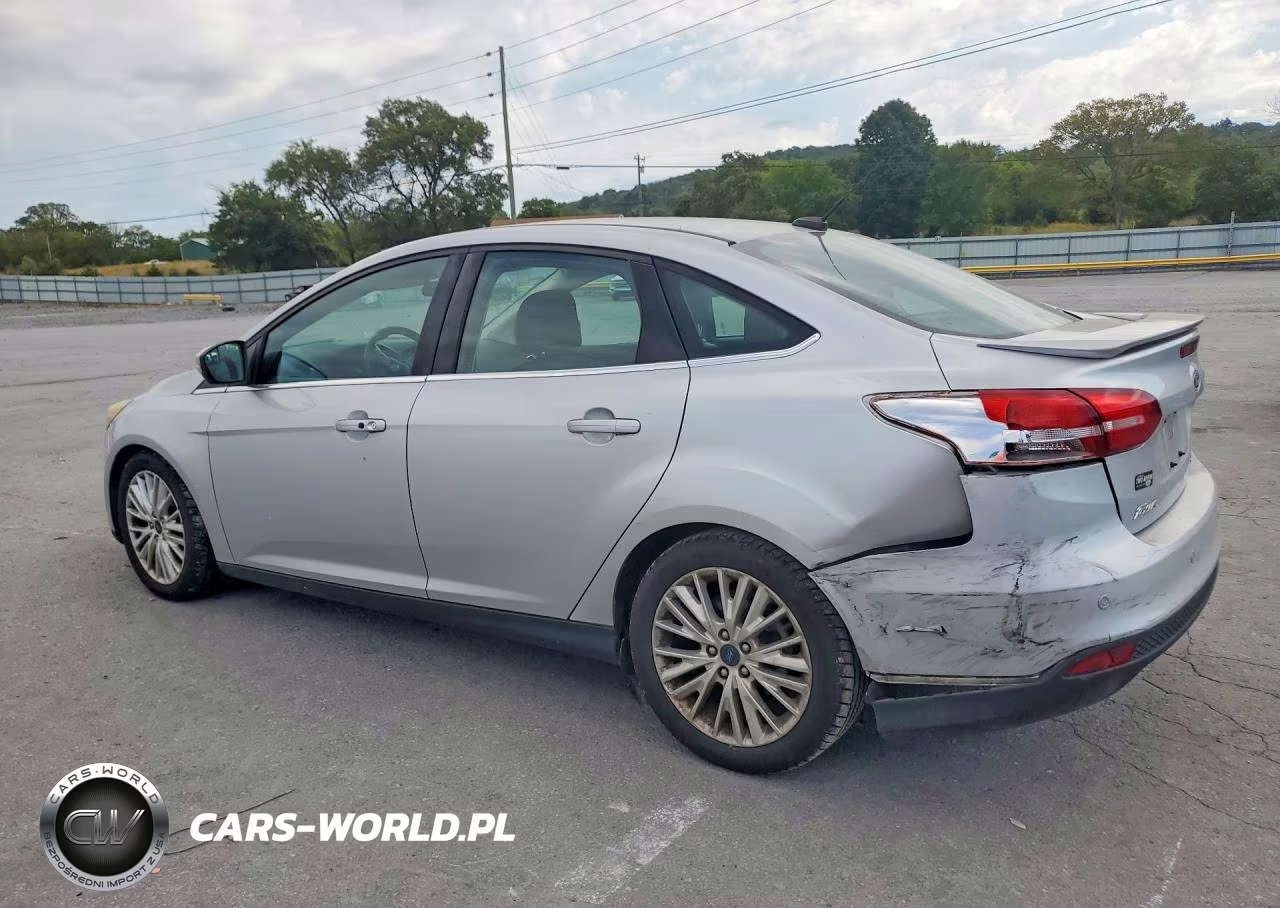 2017 Ford Focus Titanium VIN:1FADP3J21HL280011 - 2