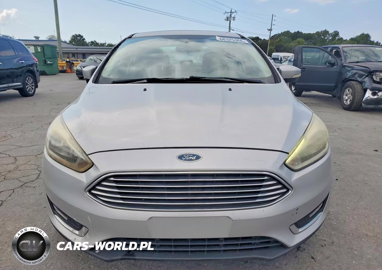 2017 Ford Focus Titanium VIN:1FADP3J21HL280011 - 5