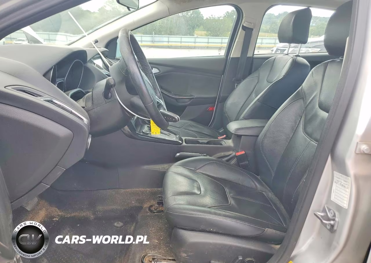 2017 Ford Focus Titanium VIN:1FADP3J21HL280011 - 7