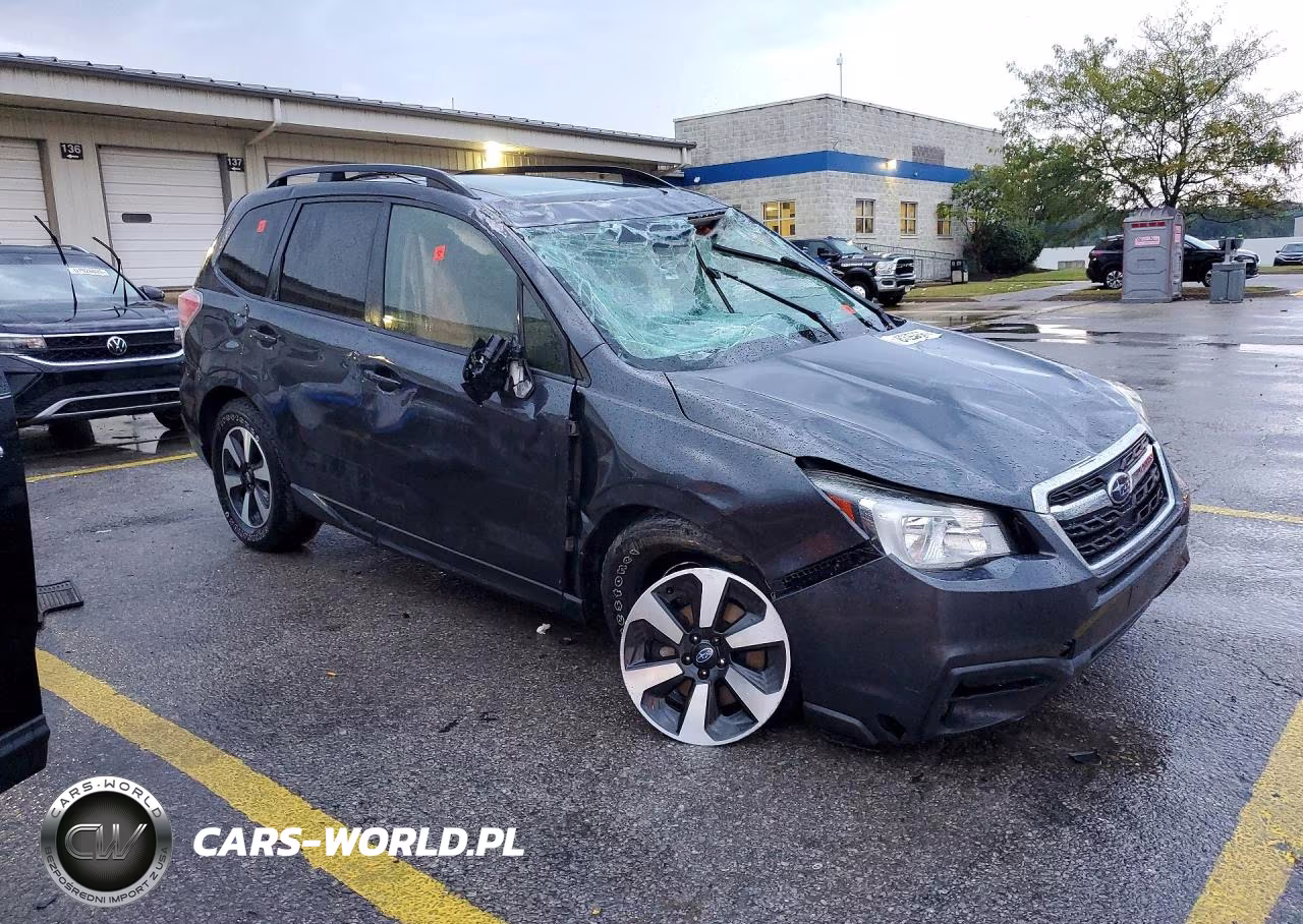 2017 Subaru Forester 2.5I Premium VIN:JF2SJAGC0HH572809 - 4