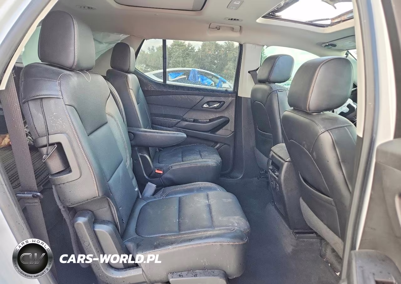 2019 Chevrolet Traverse Premier VIN:1GNERKKW2KJ139575 - 10