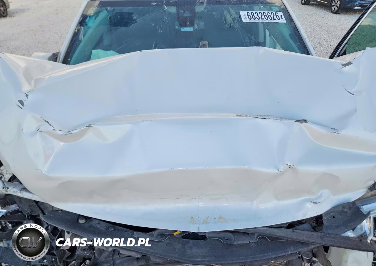 2019 Chevrolet Traverse Premier VIN:1GNERKKW2KJ139575 - 11