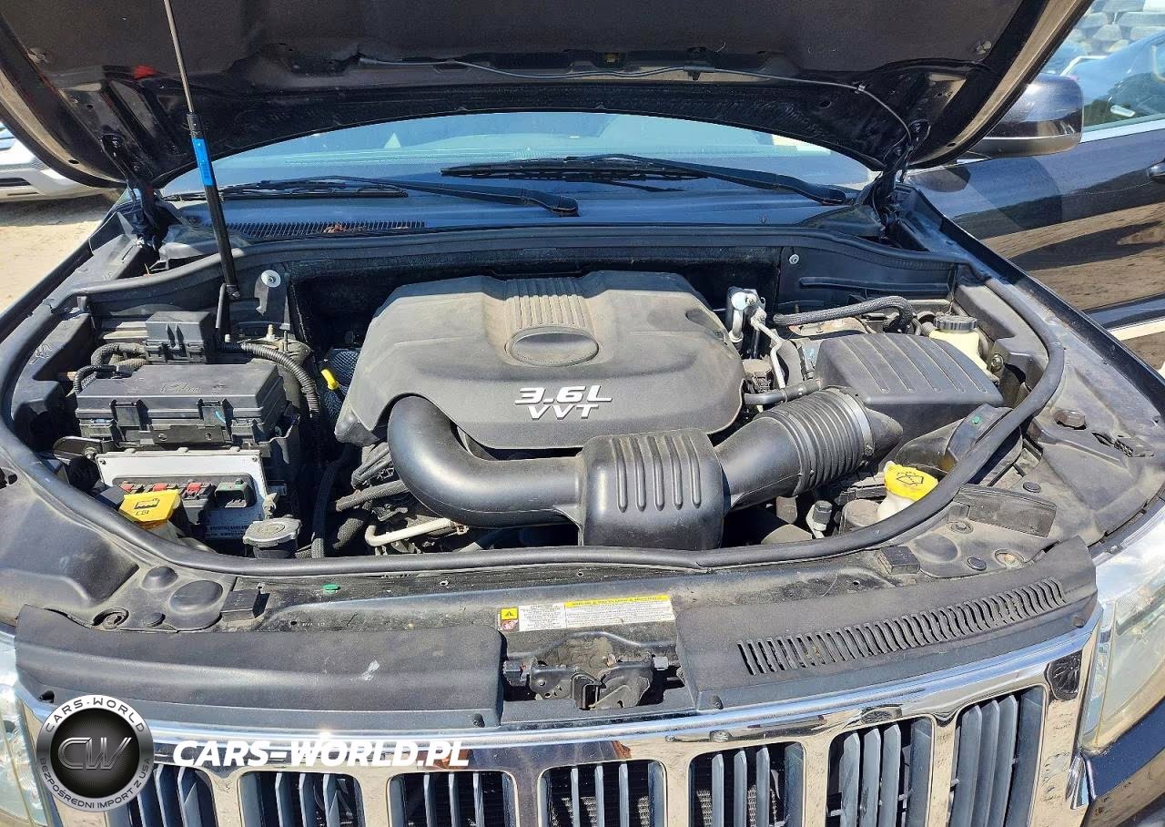 2012 Jeep Grand Cherokee Laredo VIN:1C4RJFAG4CC145144 - 12