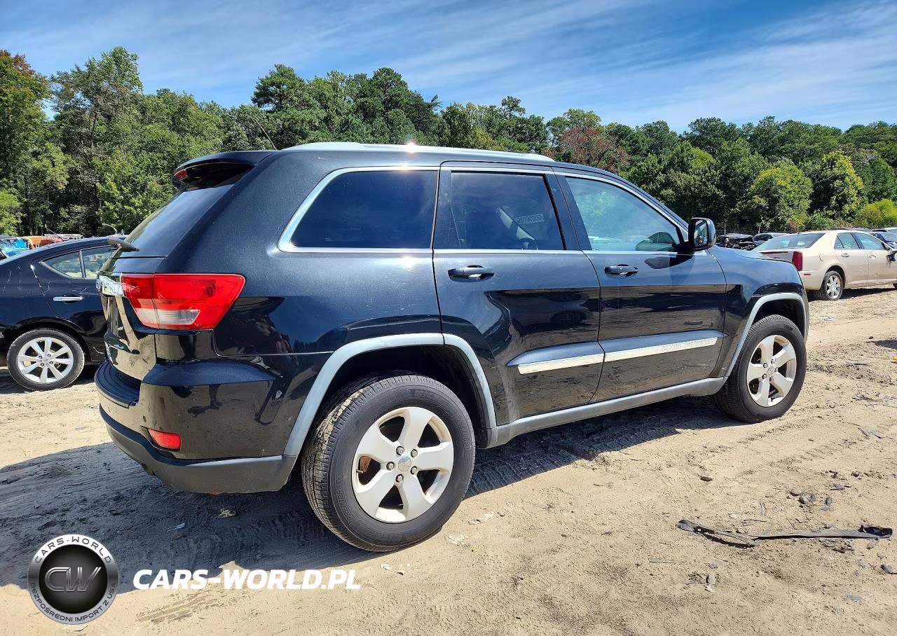 2012 Jeep Grand Cherokee Laredo VIN:1C4RJFAG4CC145144 - 3