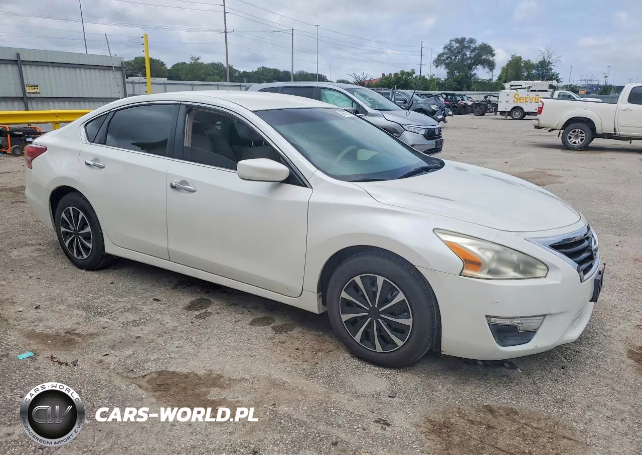 2013 Nissan Altima 2.5 VIN:1N4AL3AP1DC904460 - 4