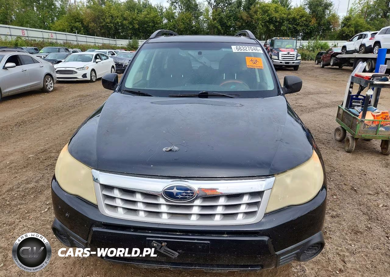 2013 Subaru Forester 2.5X Premium VIN:JF2SHADCXDH420093 - 5