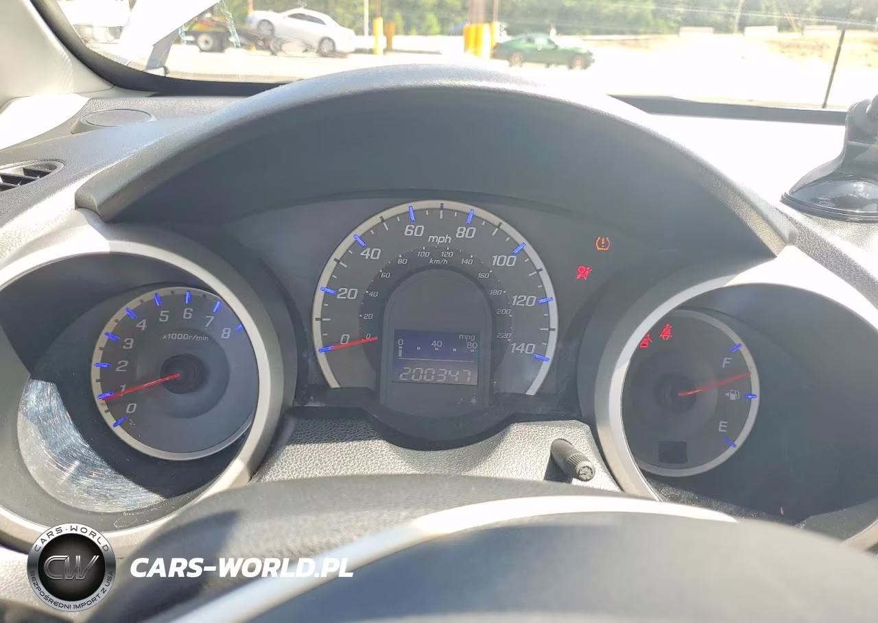 2011 Honda Fit Sport VIN:JHMGE8H50BS003839 - 9