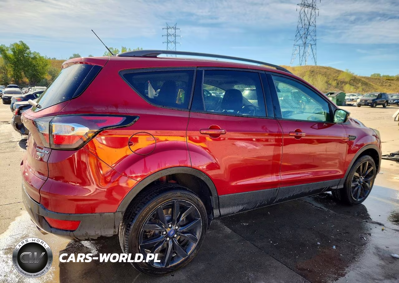 2017 Ford Escape Titanium VIN:1FMCU9JD9HUE56831 - 3