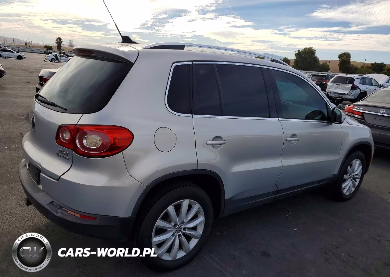 2011 Volkswagen Tiguan S VIN:WVGBV7AX9BW538531 - 3