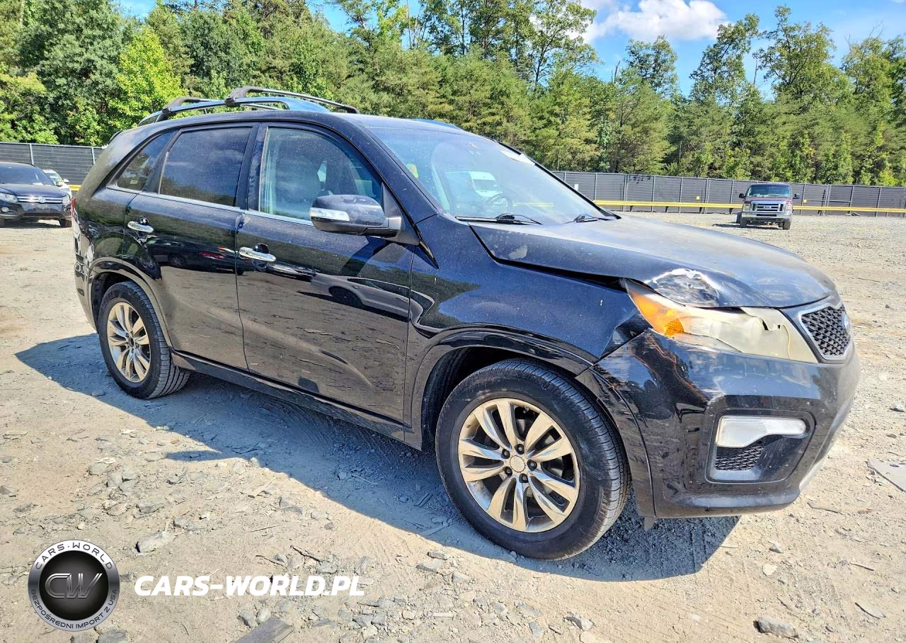 2011 Kia Sorento Sx VIN:5XYKW4A23BG172146 - 4
