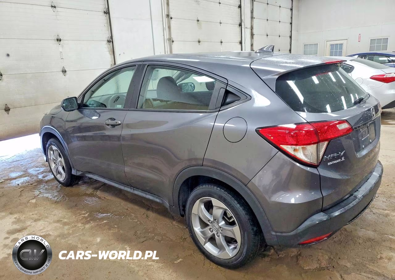 2021 Honda Hr-V Lx VIN:3CZRU6H36MM701944 - 2