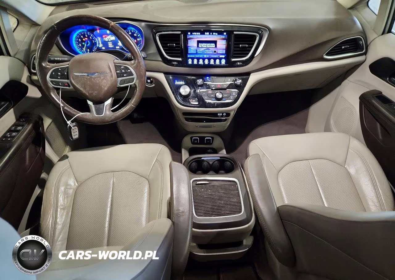 2017 Chrysler Pacifica Touring L Plus VIN:2C4RC1EG0HR591880 - 8
