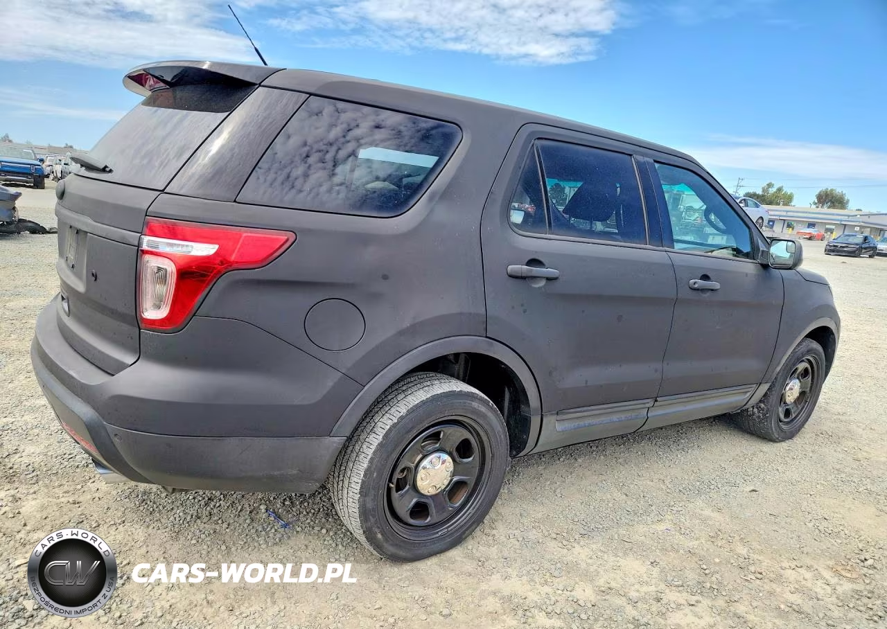 2015 Ford Explorer Police Interceptor VIN:1FM5K8AT6FGB03359 - 3