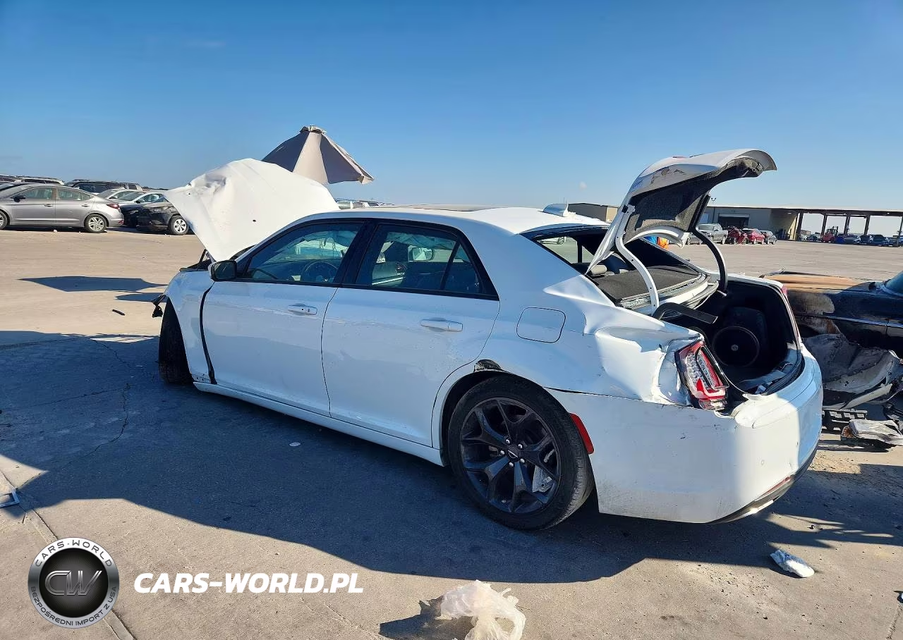 2023 Chrysler 300 S VIN:2C3CCABG8PH637183 - 2