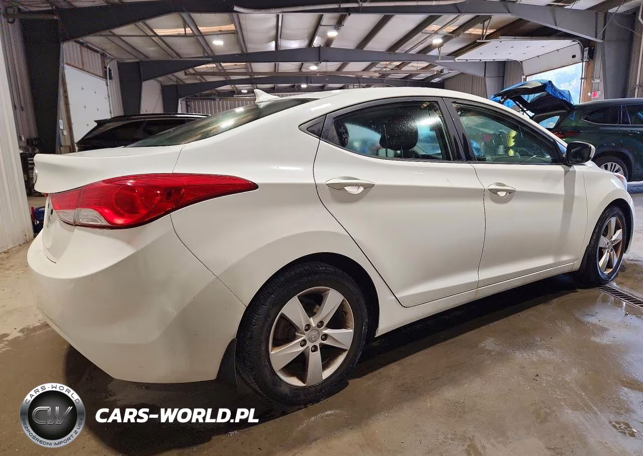2013 Hyundai Elantra Gls VIN:5NPDH4AE6DH407714 - 3