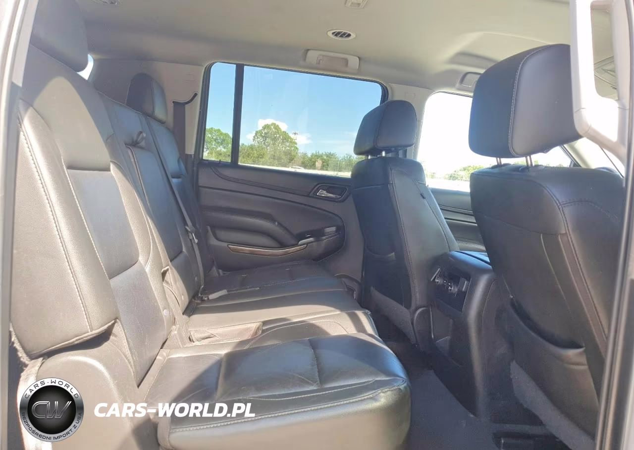 2019 Chevrolet Suburban Lt VIN:1GNSCHKC6KR201509 - 10