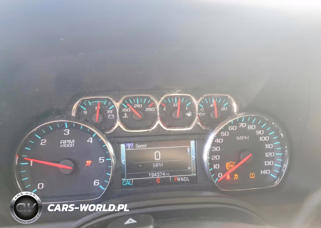 2019 Chevrolet Suburban Lt VIN:1GNSCHKC6KR201509 - 9