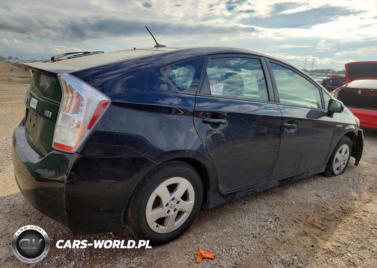 2011 Toyota Prius Two VIN:JTDKN3DU2B1478751 - 3
