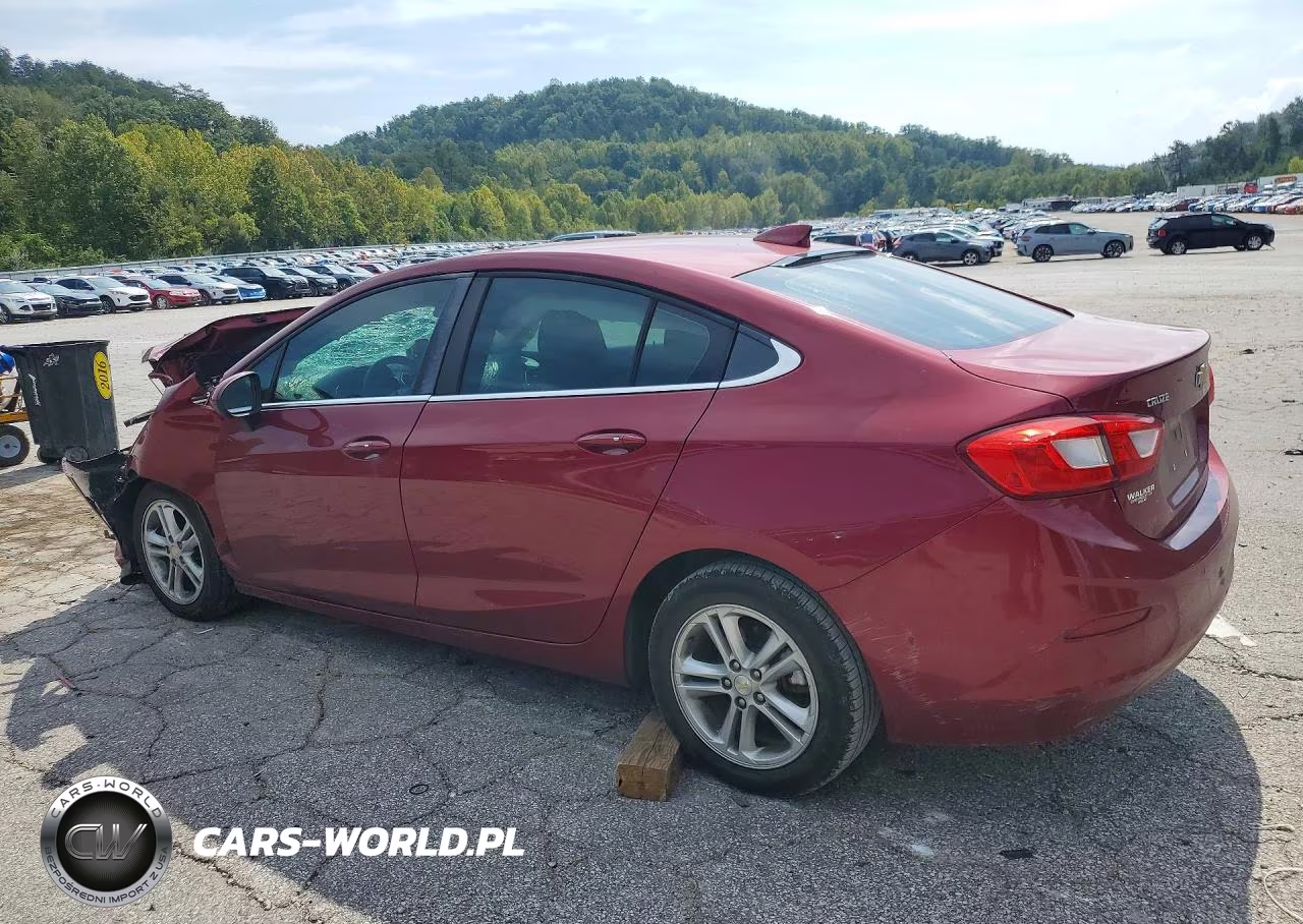 2018 Chevrolet Cruze Lt VIN:1G1BE5SM9J7208399 - 2