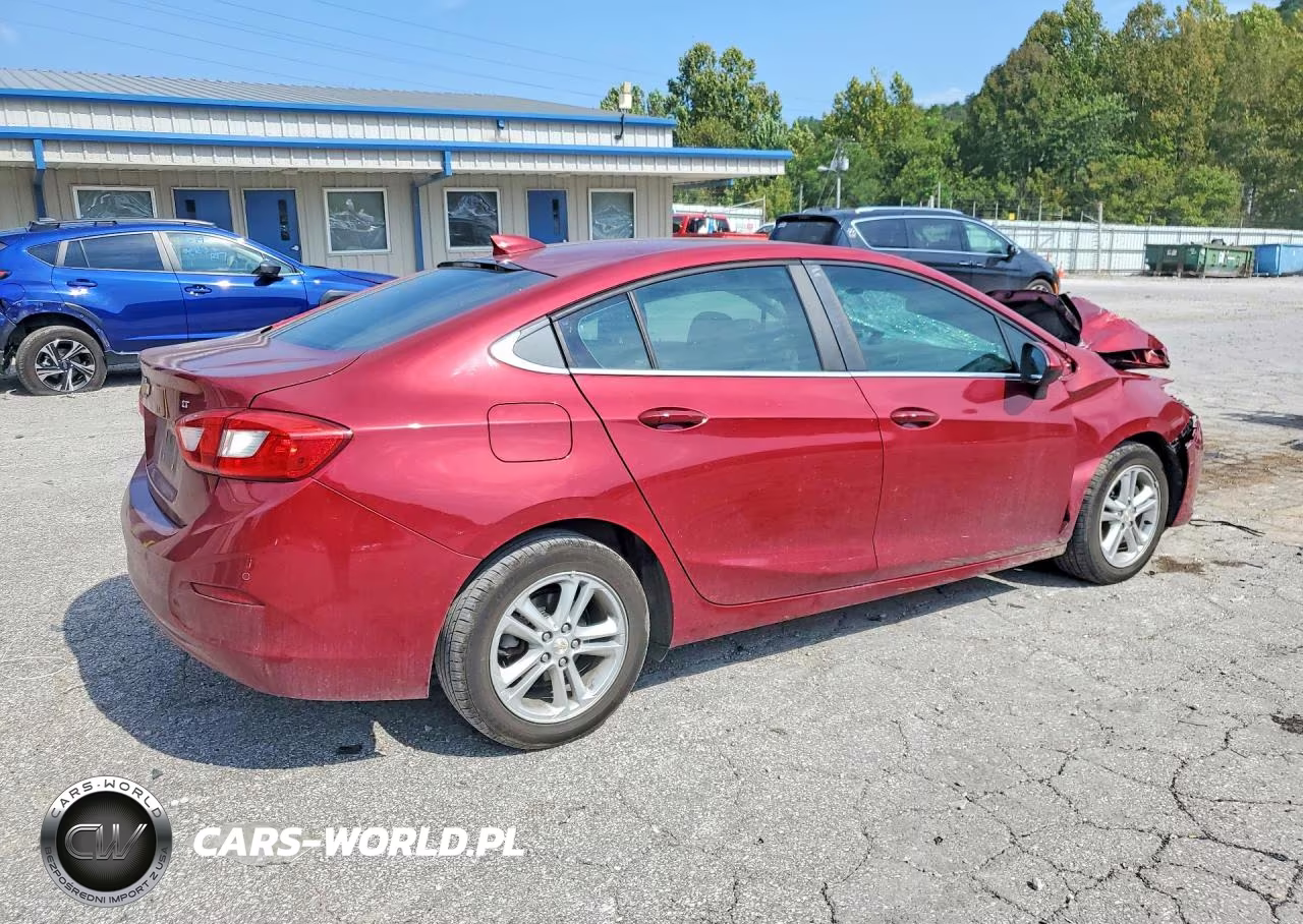2018 Chevrolet Cruze Lt VIN:1G1BE5SM9J7208399 - 3