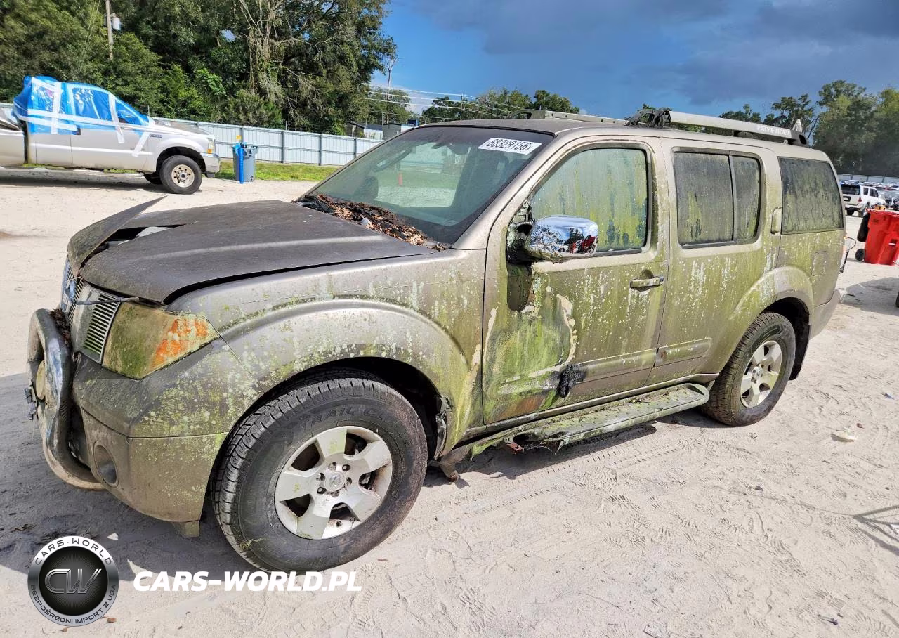 2005 Nissan Pathfinder Xe
