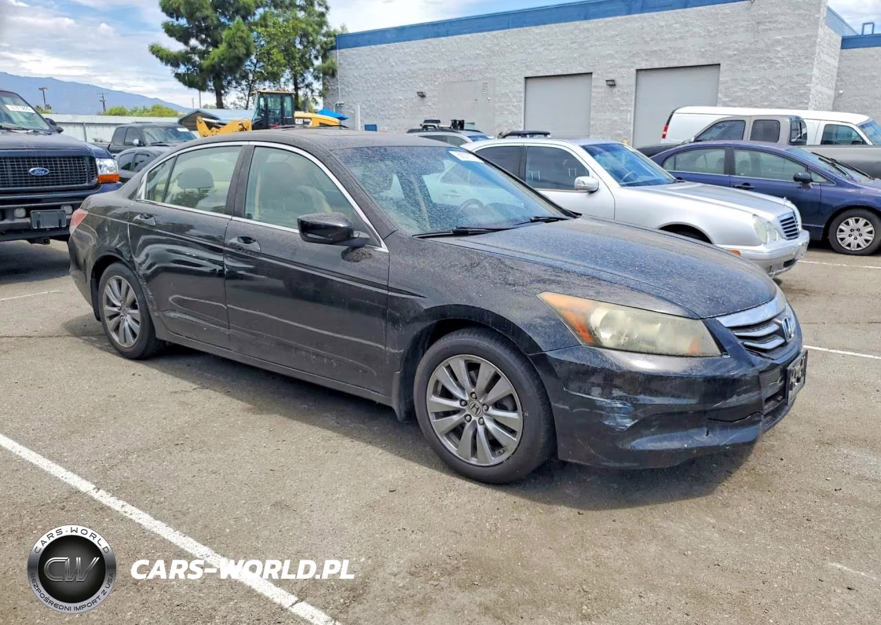 2011 Honda Accord Exl VIN:1HGCP2F86BA104041 - 4