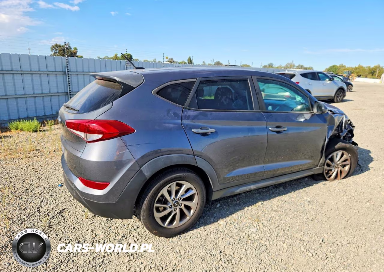 2017 Hyundai Tucson Se VIN:KM8J23A40HU580917 - 3