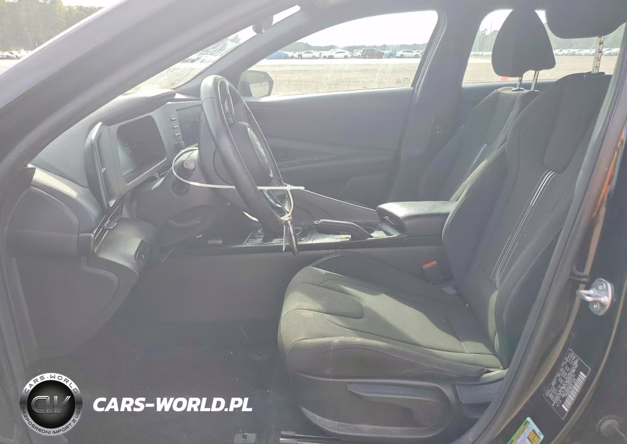 2025 Hyundai Elantra Sel Sport VIN:KMHLM4DG2SU872171 - 7