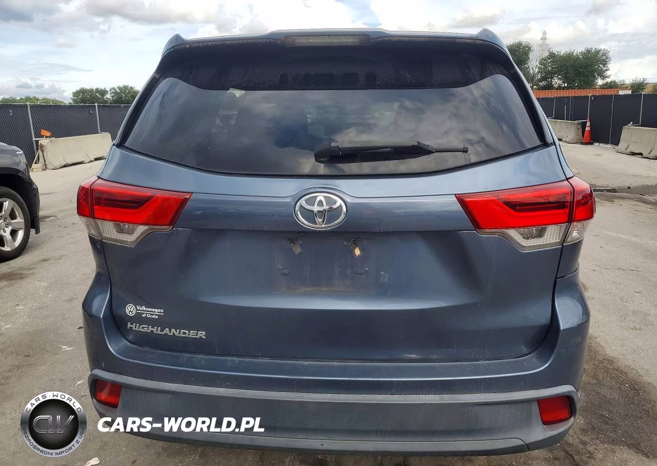 2019 Toyota Highlander Le VIN:5TDZARFH1KS044160 - 6