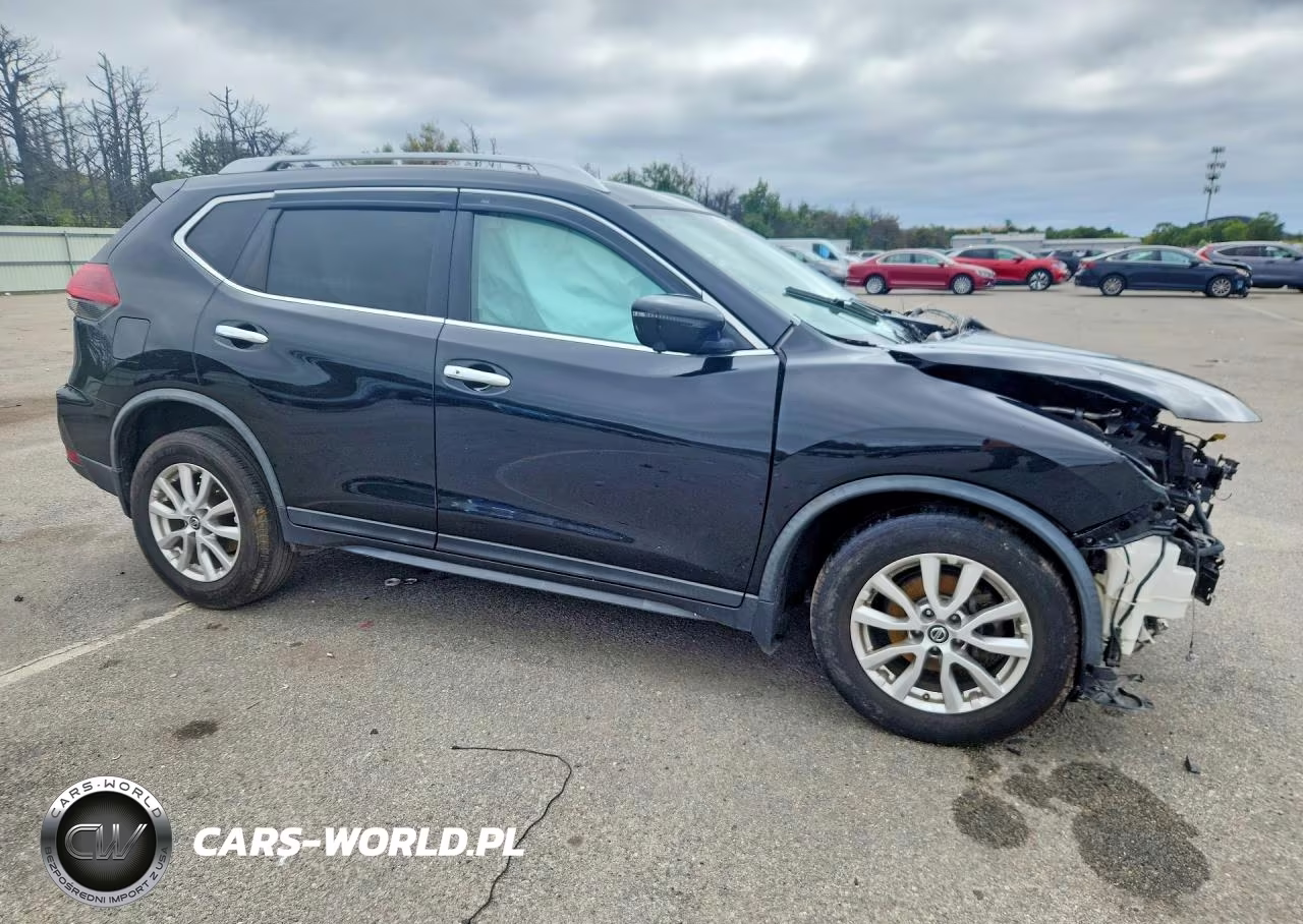 2018 Nissan Rogue Sv VIN:KNMAT2MT7JP601569 - 4