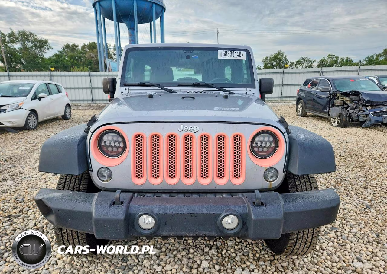 2014 Jeep Wrangler Unlimited Sport VIN:1C4BJWDG4EL306074 - 5