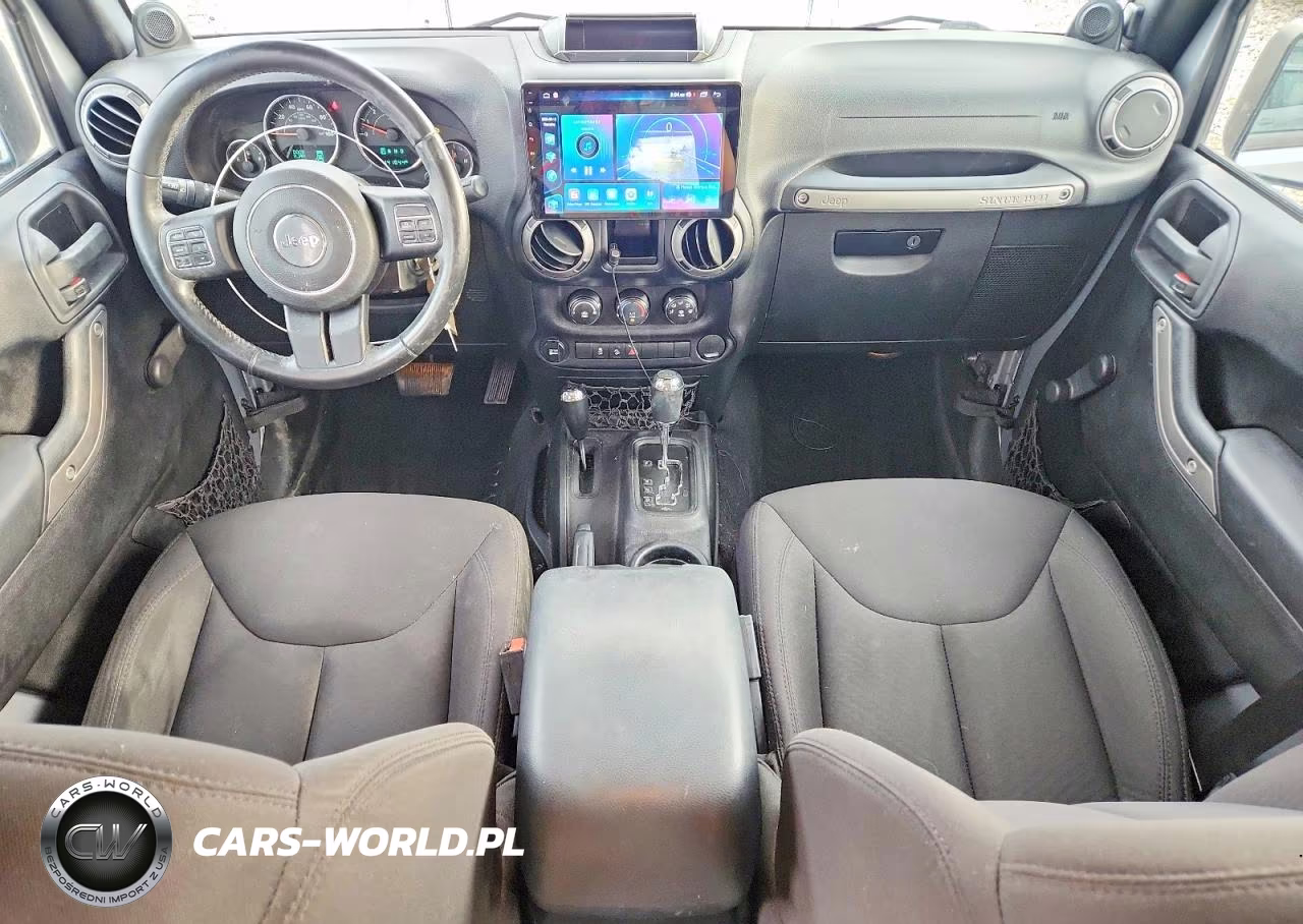2014 Jeep Wrangler Unlimited Sport VIN:1C4BJWDG4EL306074 - 8