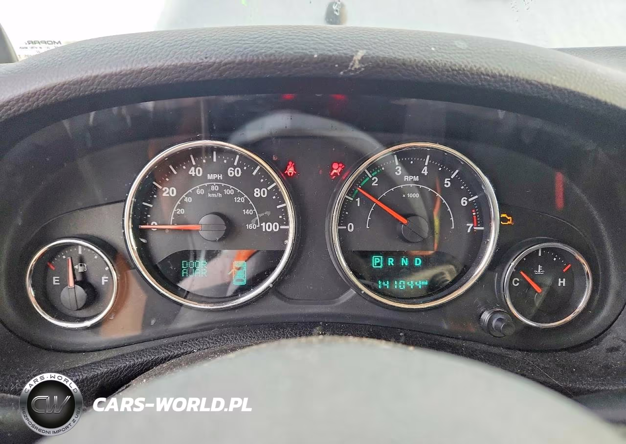2014 Jeep Wrangler Unlimited Sport VIN:1C4BJWDG4EL306074 - 9