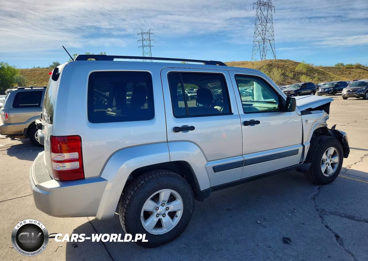 2010 Jeep Liberty Sport VIN:1J4PN2GK9AW113117 - 3