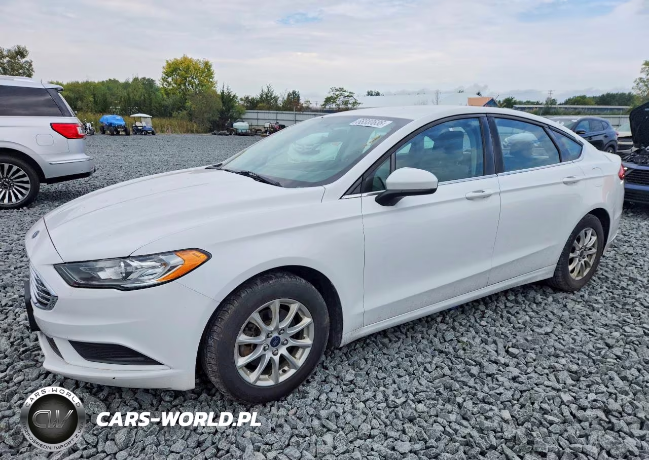 2017 Ford Fusion S VIN:3FA6P0G7XHR231966 - 1