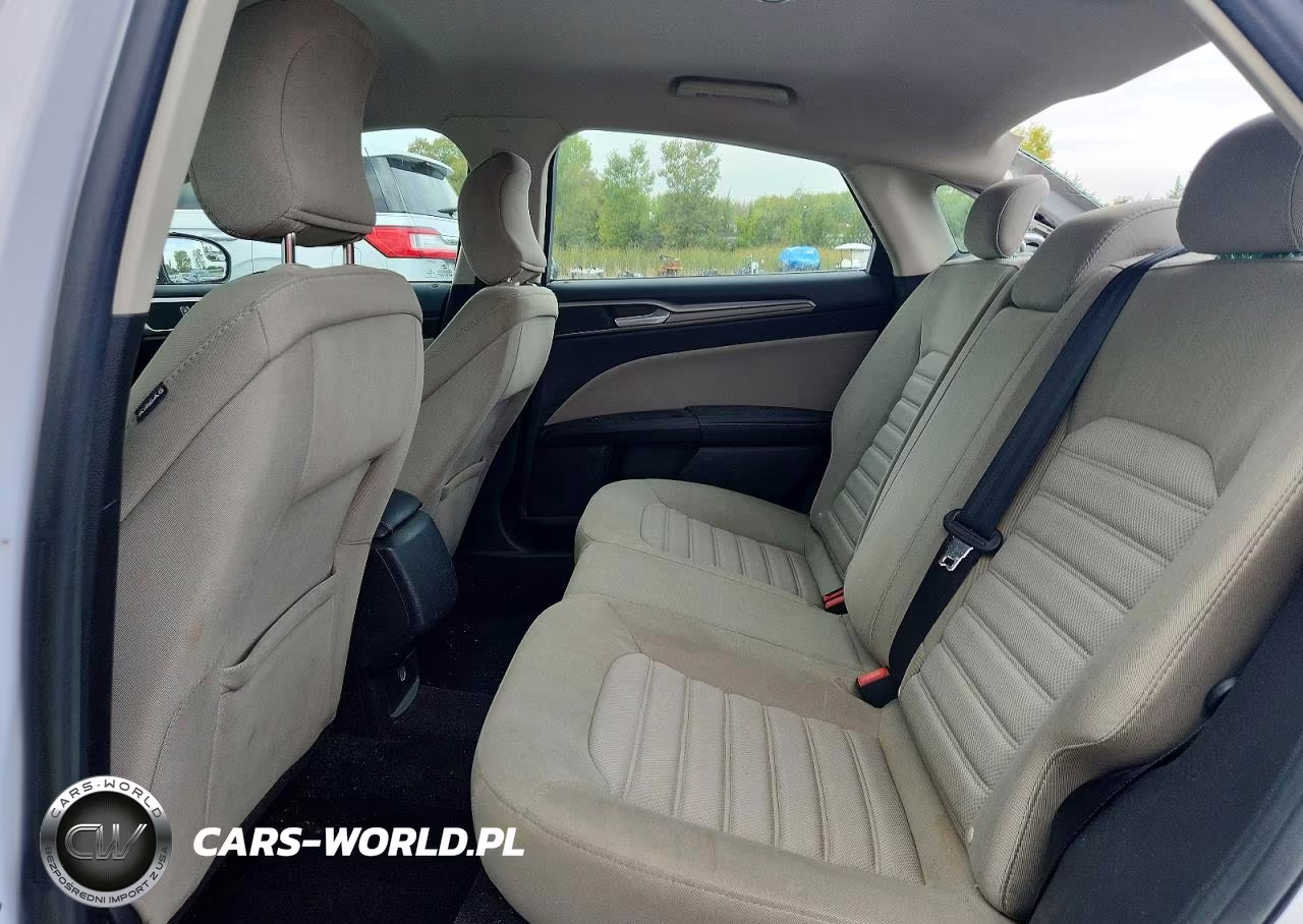 2017 Ford Fusion S VIN:3FA6P0G7XHR231966 - 10