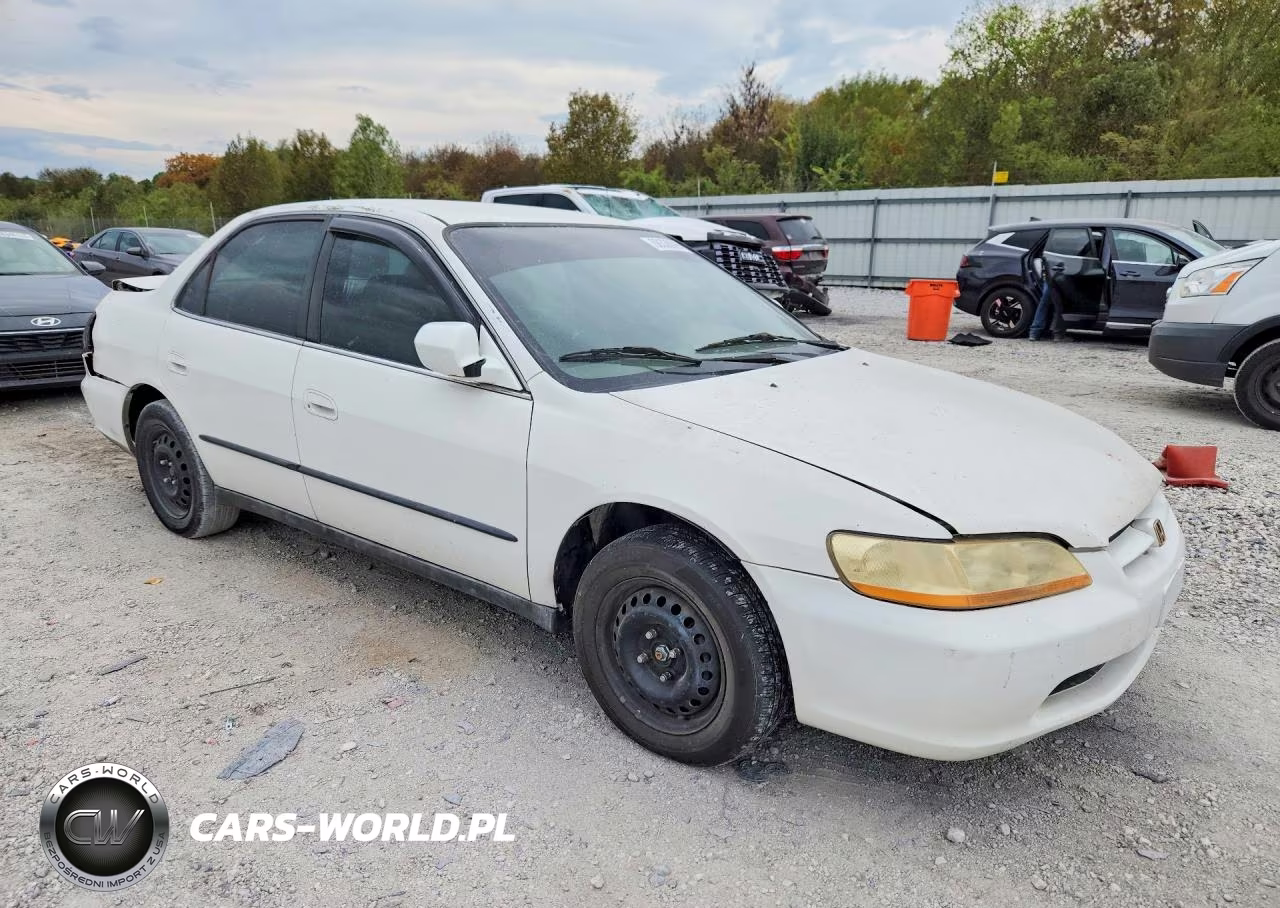 1999 Honda Accord Lx VIN:1HGCG5648XA093551 - 4