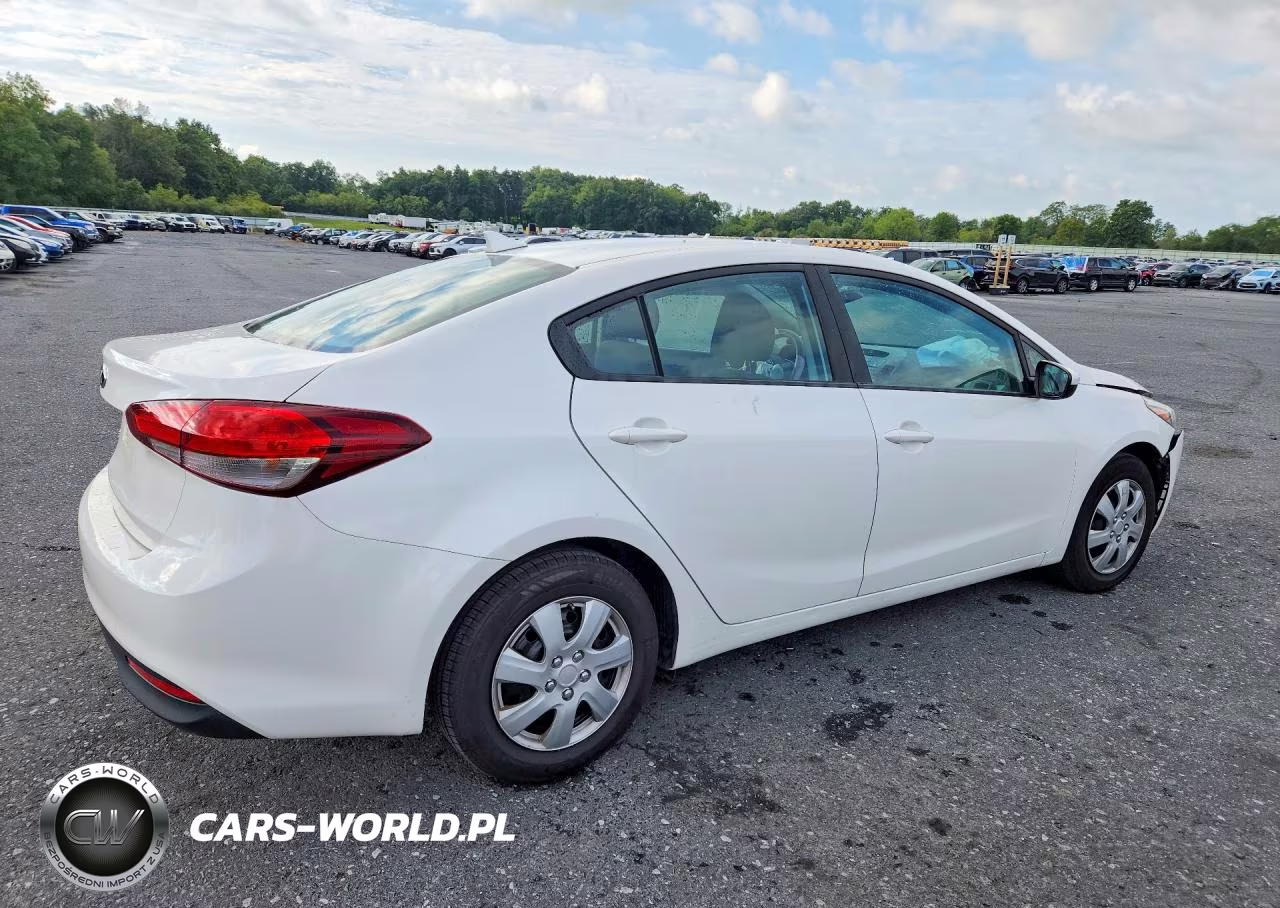 2017 Kia Forte Lx VIN:3KPFL4A78HE039944 - 3