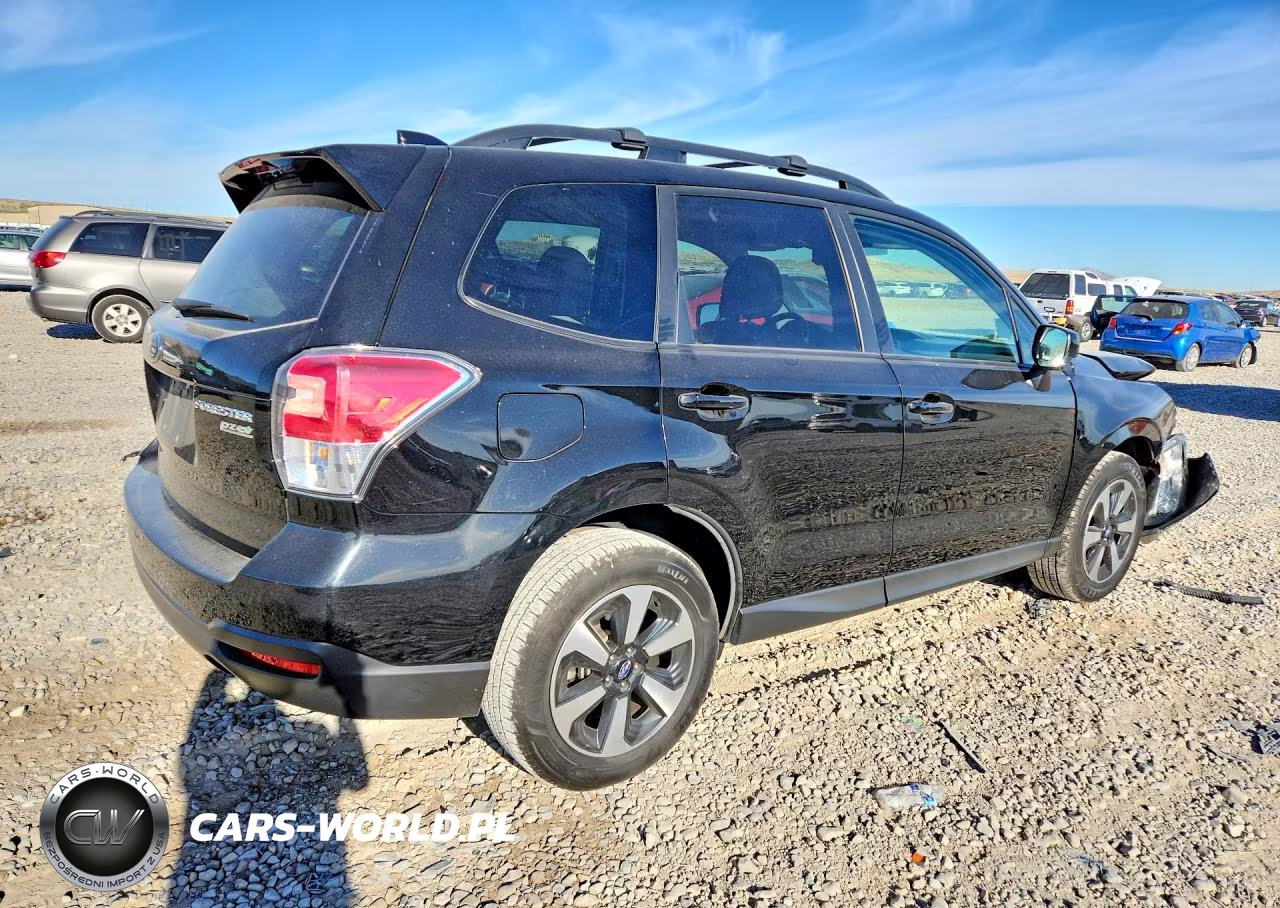2017 Subaru Forester 2.5I Premium VIN:JF2SJAEC2HH456434 - 3