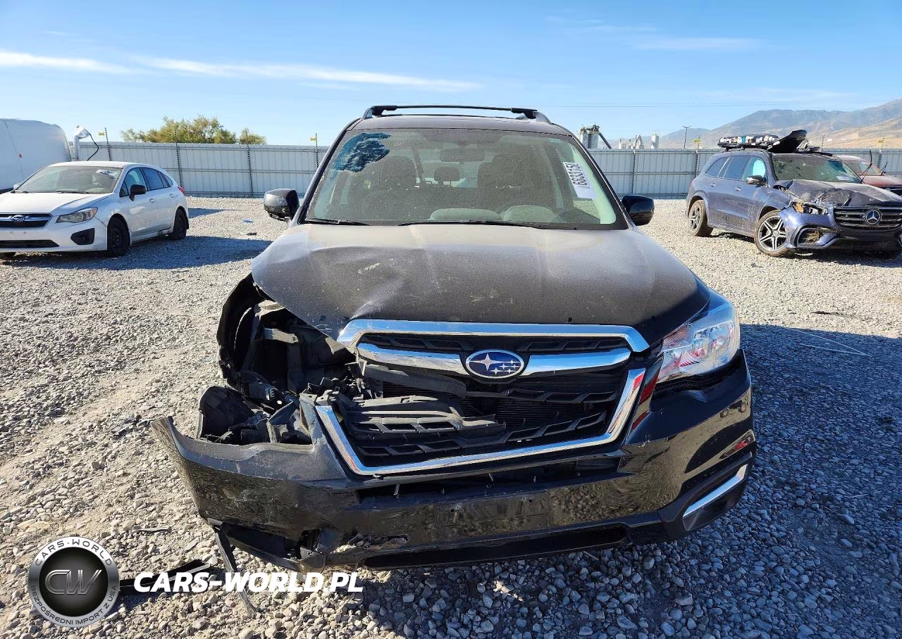 2017 Subaru Forester 2.5I Premium VIN:JF2SJAEC2HH456434 - 5