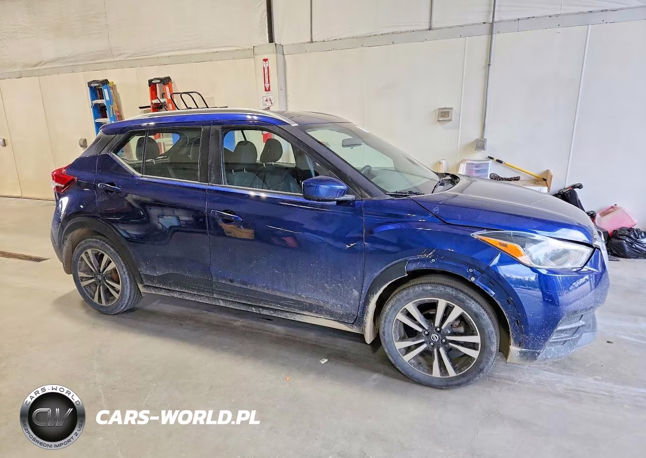 2020 Nissan Kicks Sv VIN:3N1CP5CV0LL523946 - 4