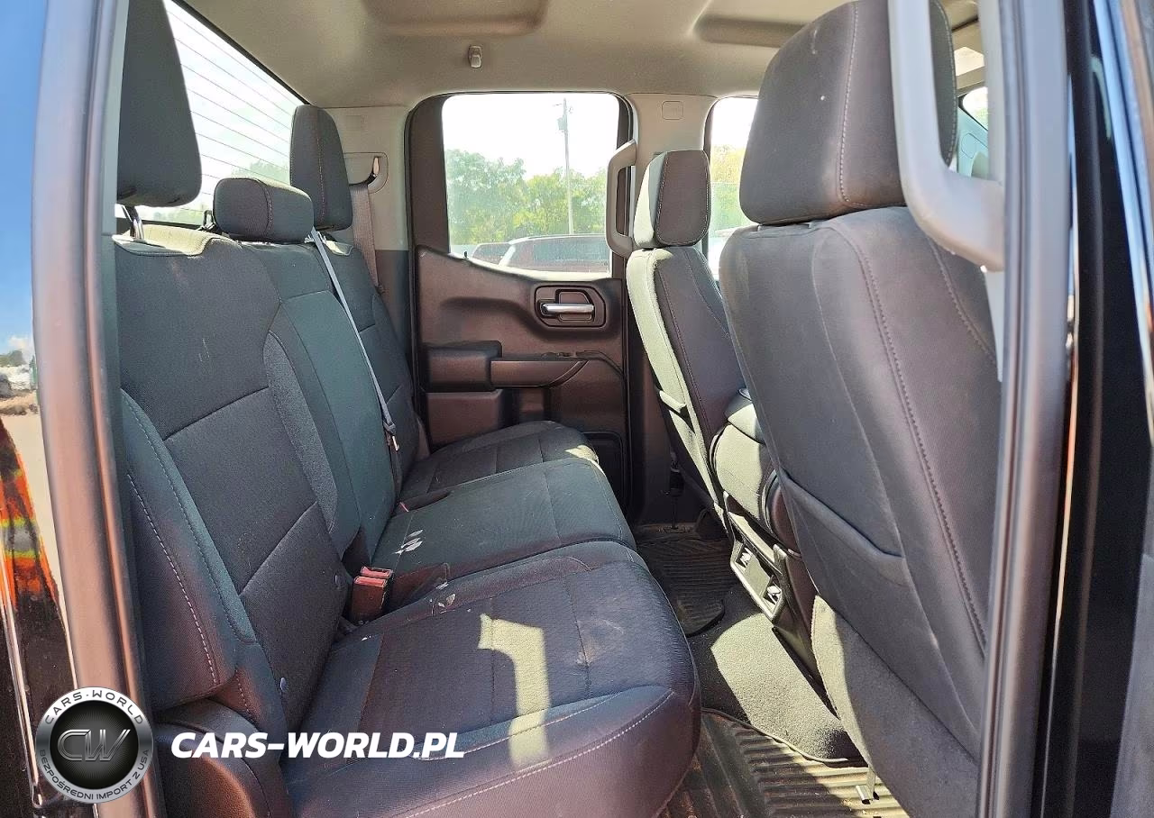 2022 Chevrolet Silverado K1500 Custom VIN:1GCRDBEK6NZ567057 - 10