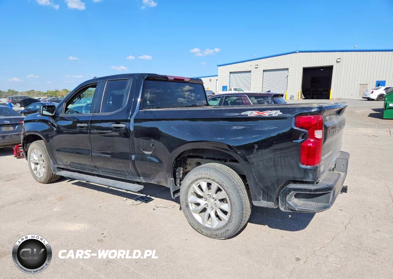 2022 Chevrolet Silverado K1500 Custom VIN:1GCRDBEK6NZ567057 - 2