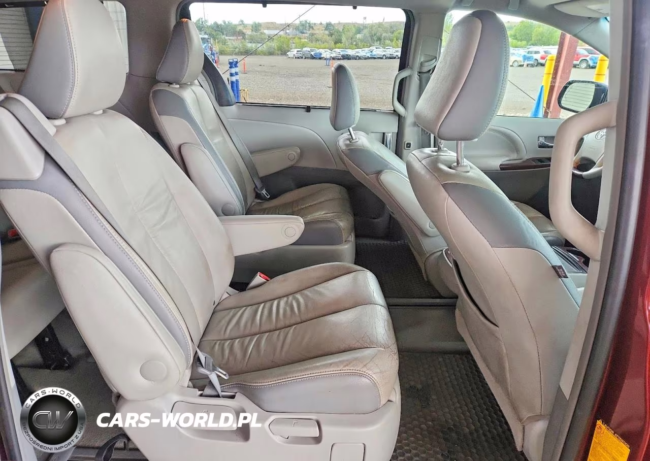 2012 Toyota Sienna Limited 7-Passenger VIN:5TDDK3DC5CS045759 - 11