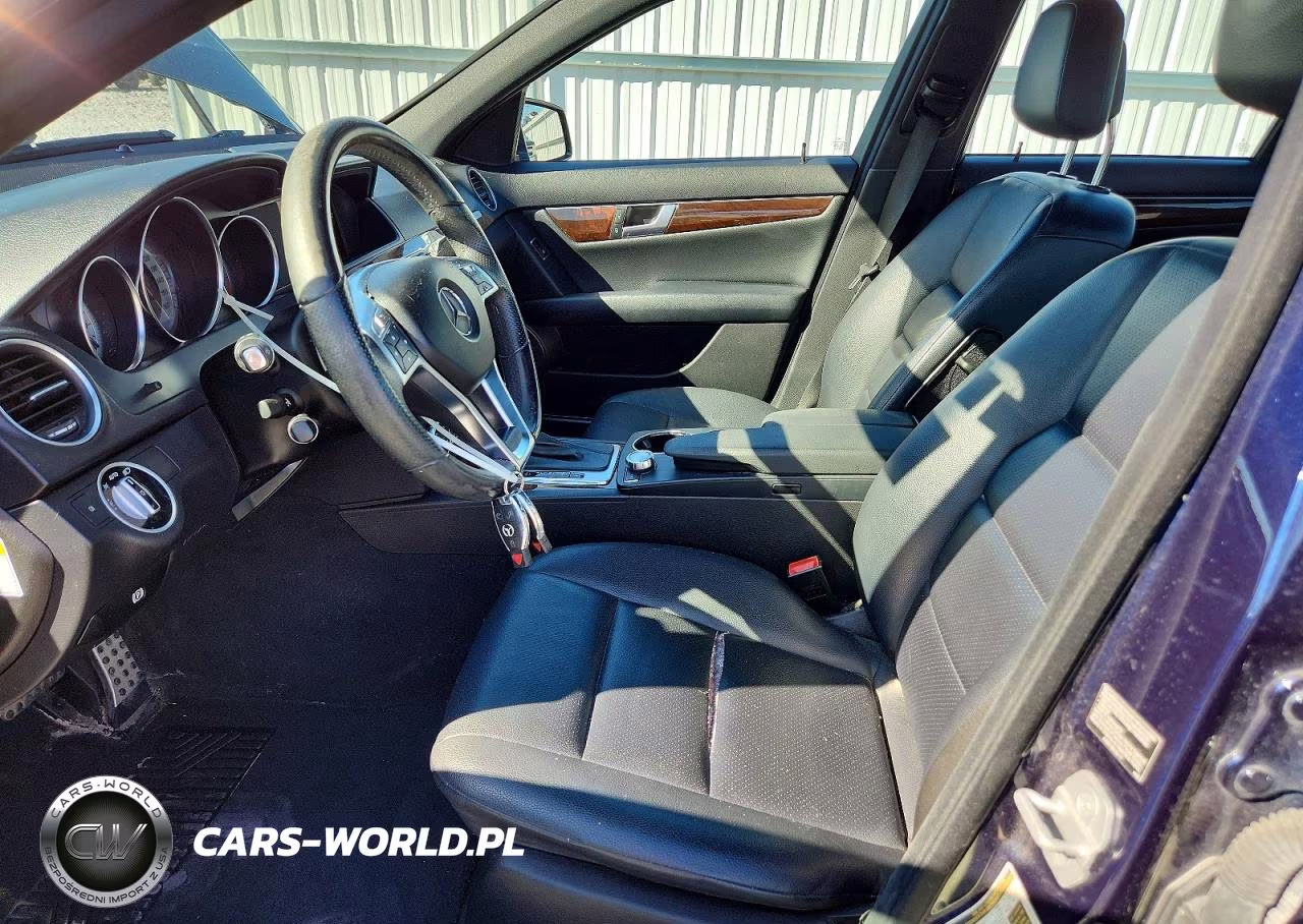 2013 Mercedes-Benz C 300 4Matic VIN:WDDGF8AB6DA820729 - 7