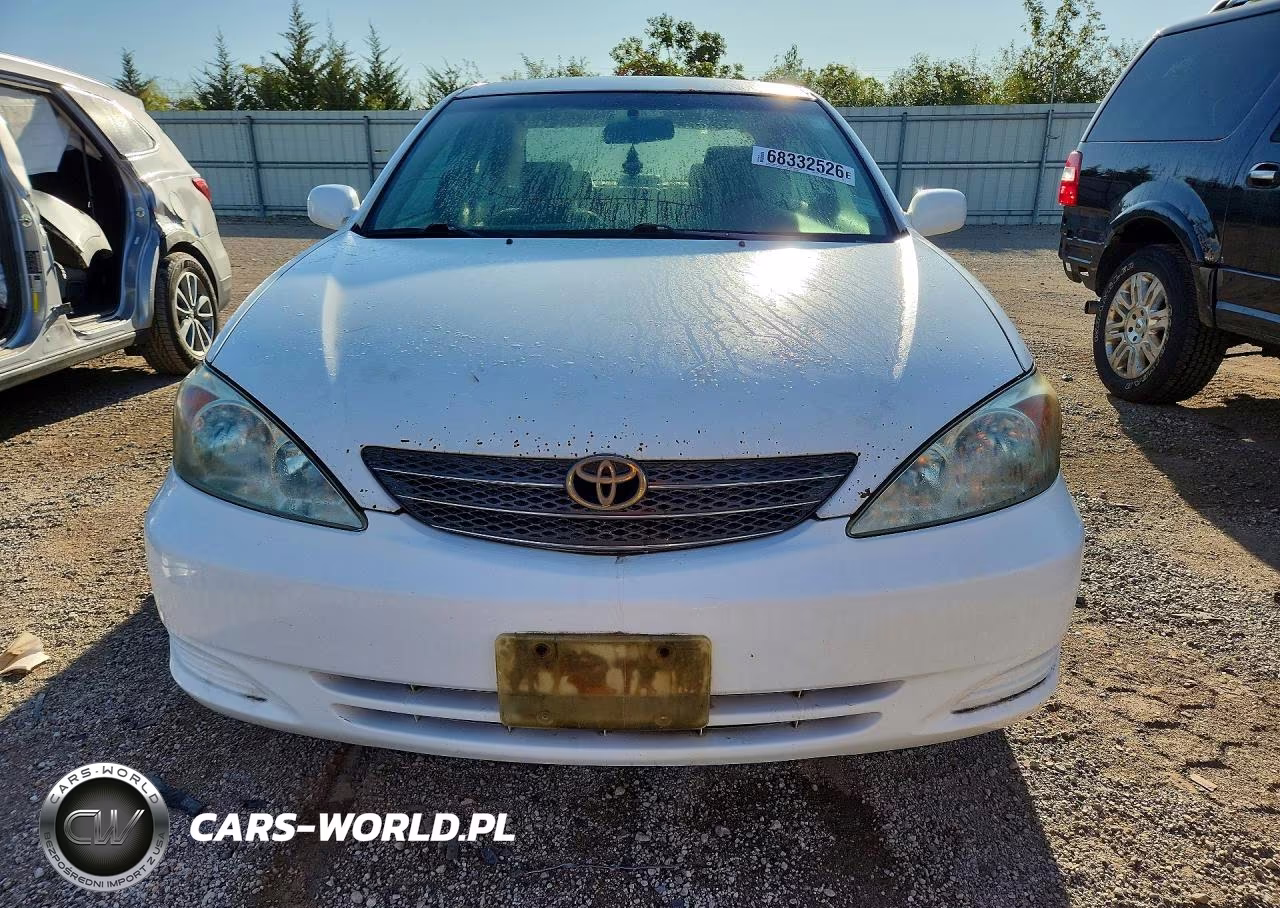 2002 Toyota Camry Le VIN:4T1BE32K62U050497 - 5