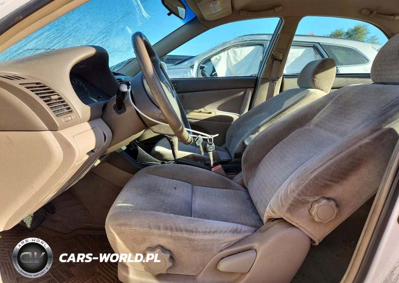 2002 Toyota Camry Le VIN:4T1BE32K62U050497 - 7