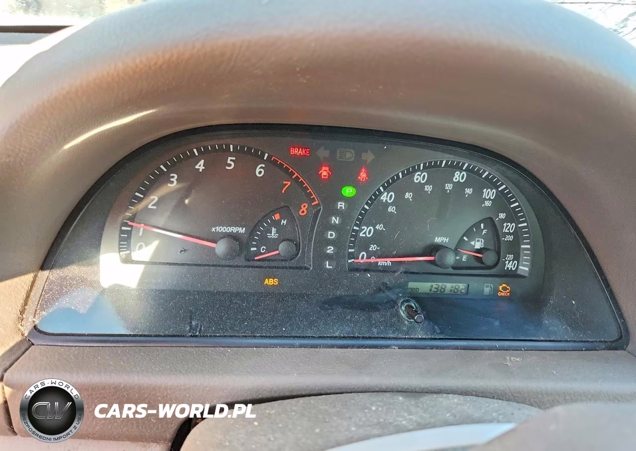2002 Toyota Camry Le VIN:4T1BE32K62U050497 - 9