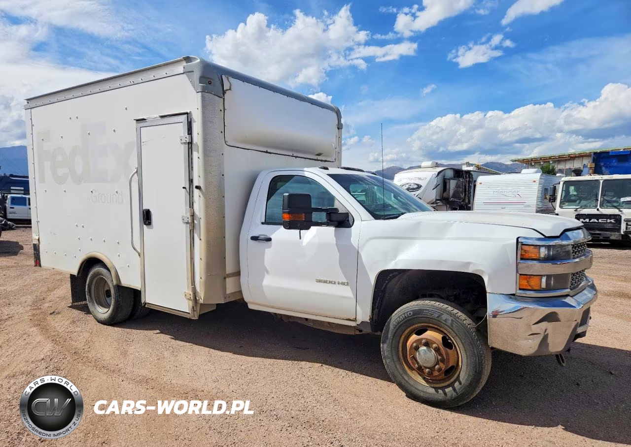 2019 Chevrolet Silverado Hd Box Truck VIN:1GB3KVCG9KF127377 - 4